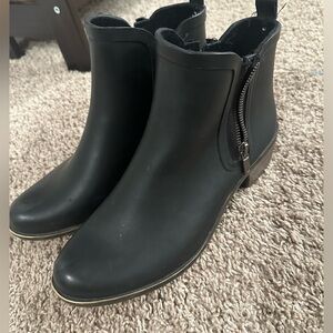 Lucky brand boots size 9